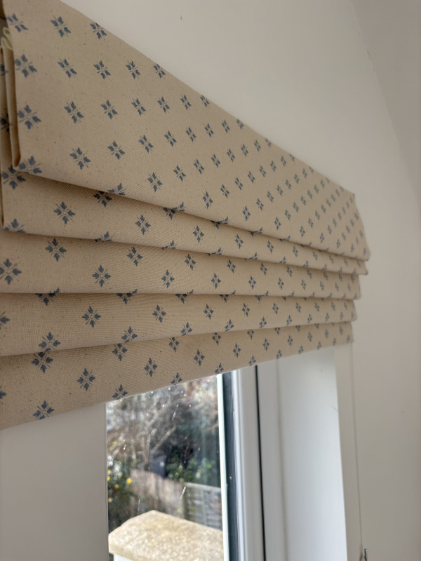 Waterfall Roman blinds in art of the loom